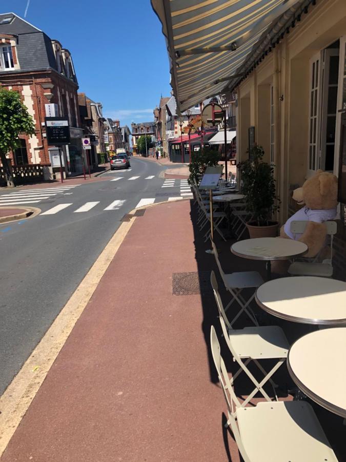 Hotel Le Normand Houlgate Exterior foto